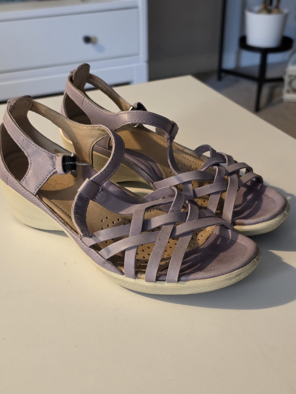 Ecco Lavender Strappy Wedge Sandals - Women's Size 36